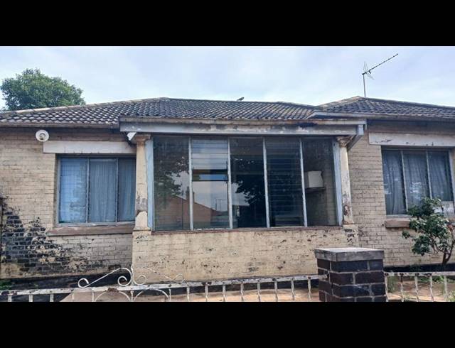 3 BEDROOM HOUSE FOR SALE IN MONDEOR